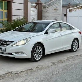 Hyundai Sonata 2011