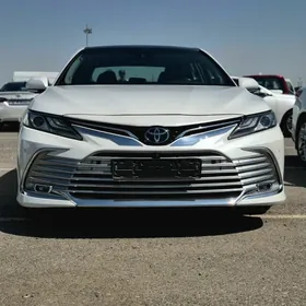 Toyota Camry 2018