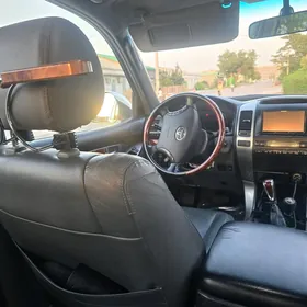 Toyota Land Cruiser Prado 2005