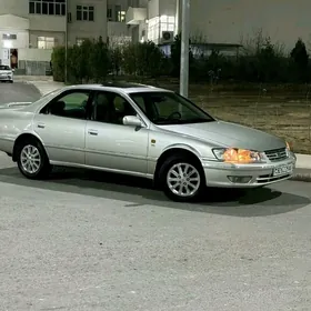 Toyota Camry 2001