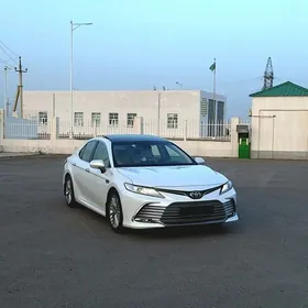 Toyota Camry 2023