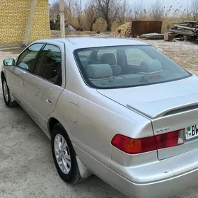 Toyota Camry 2001