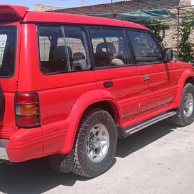 Mitsubishi Pajero 1997