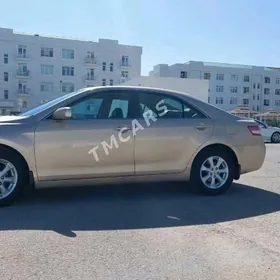 Toyota Camry 2011