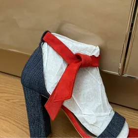 красивые босоножки