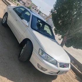 Toyota Camry 2001