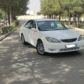 Toyota Camry 2004