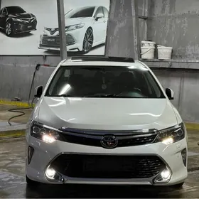 Toyota Camry 2017