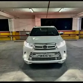 Toyota Highlander 2018