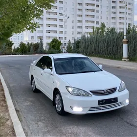 Toyota Camry 2005