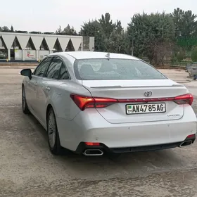 Toyota Avalon 2019