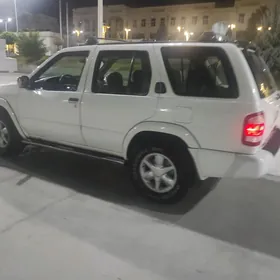 Nissan Pathfinder 2001