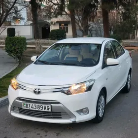 Toyota Yaris 2014