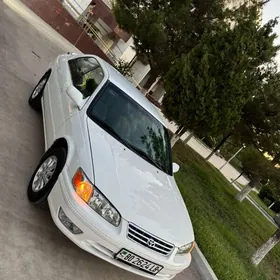 Toyota Camry 2001