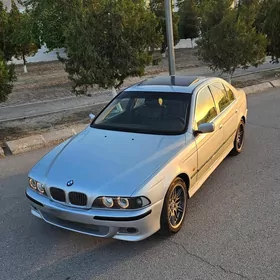 BMW E39 2000