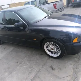 BMW E39 2003