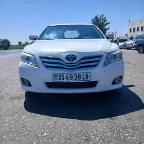 Toyota Camry 2010