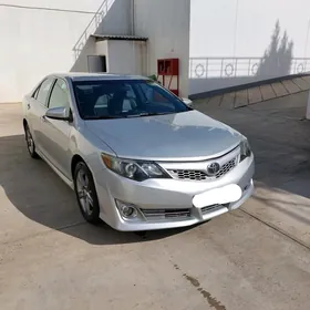 Toyota Camry 2013