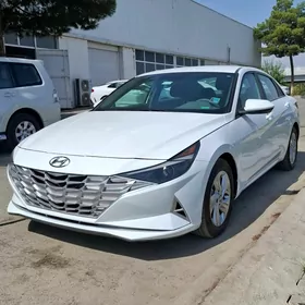 Hyundai Elantra 2022