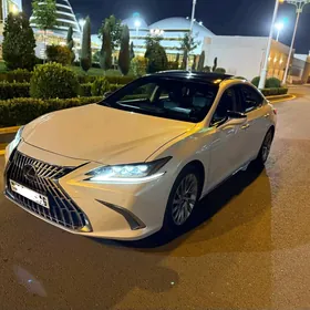 Lexus ES 350 2019