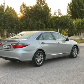 Toyota Camry 2016
