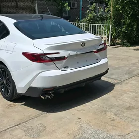 Toyota Camry 2025