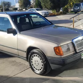 Mercedes-Benz 230E 1987