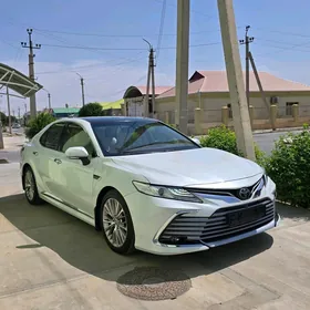 Toyota Camry 2023