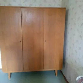 ПРОДАЁТСЯ ШКАФ