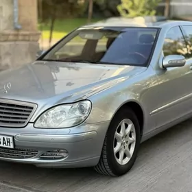 Mercedes-Benz S-Class 2004