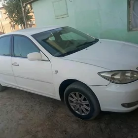 Toyota Camry 2004