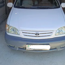 Toyota Sienna 2002