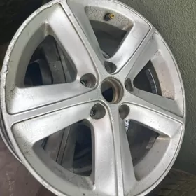 DISKA 16 LYK TOYOTA