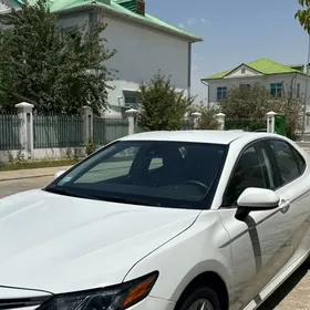 Toyota Camry 2022