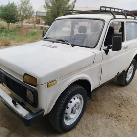 Lada Niva 2002