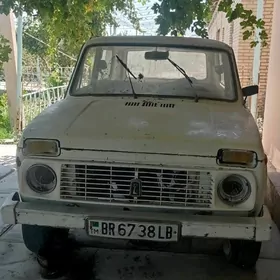 Lada Niva 1982