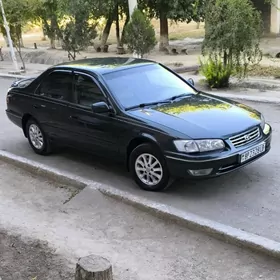 Toyota Camry 2000