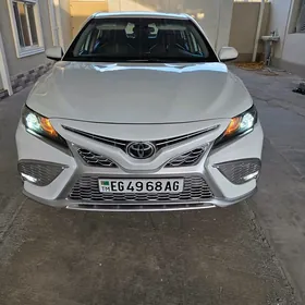 Toyota Camry 2020