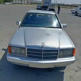 Mercedes-Benz 190E 1990