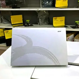 Aspire Lite 16 /i5-13/16GB RAM