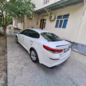 Kia Optima 2020