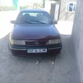 Opel Vectra 1990