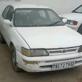 Toyota Corolla 1992