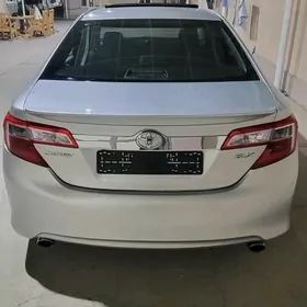 Toyota Camry 2013