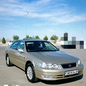 Toyota Camry 2000