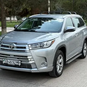 Toyota Highlander 2018
