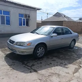 Toyota Camry 2001