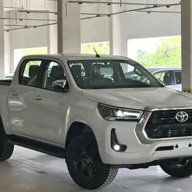 Toyota Hilux 2025