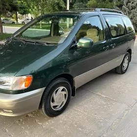 Toyota Sienna 2002