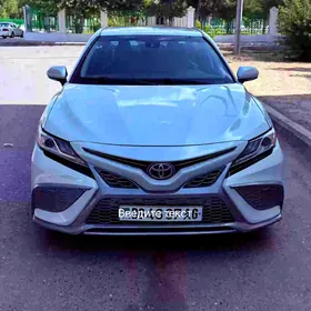 Toyota Camry 2020
